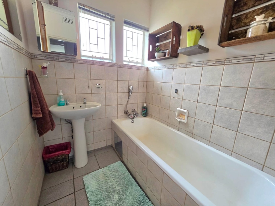 To Let 3 Bedroom Property for Rent in Bethlehem Free State
